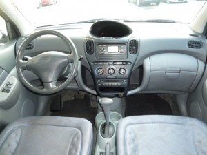 Toyota Yaris Tanja 003  